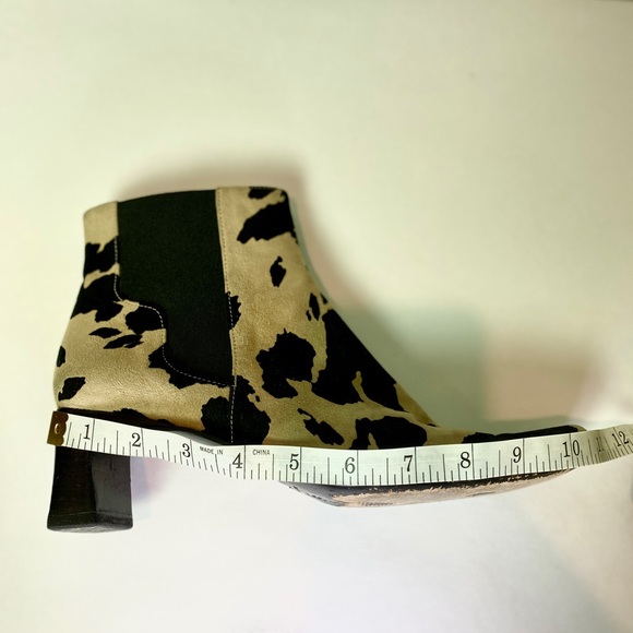 Via Spiga Ankle Boots Cow Print Suede Square Toe size 8.5 Made in Italy Y2K 90s - Picture 4 of 15
